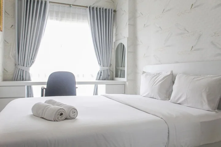 Legok: Minimalist & Modern 1BR Apartment at Scientia Residence