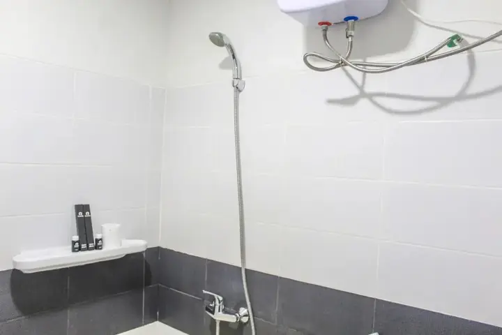 Legok: Minimalist & Modern 1BR Apartment at Scientia Residence