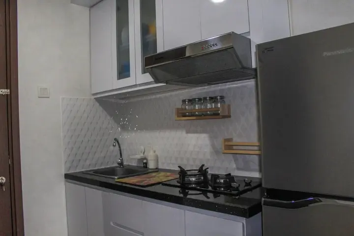 Legok: Minimalist & Modern 1BR Apartment at Scientia Residence