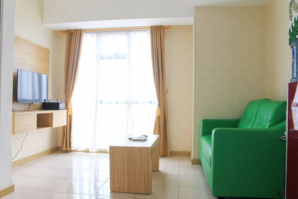 Legok: Golf View 1BR Apartment at M-Town Residence