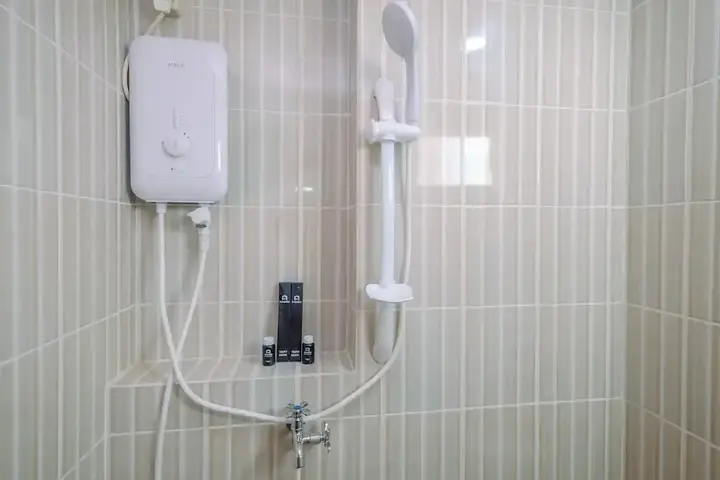 Депок: Cozy and Compact Cinere Resort Studio Apartment