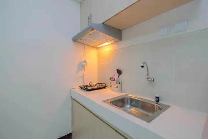 Депок: Cozy and Compact Cinere Resort Studio Apartment