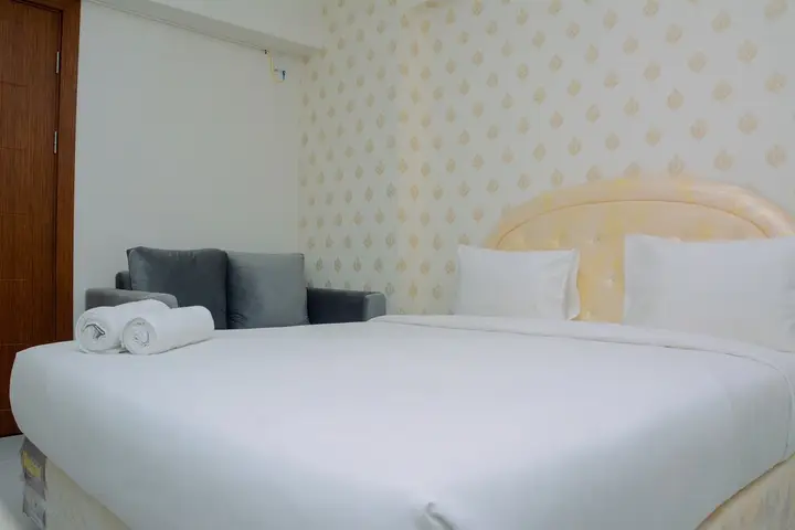 Relaxing and Comfy Studio Cinere Resort Apartment — фото 2
