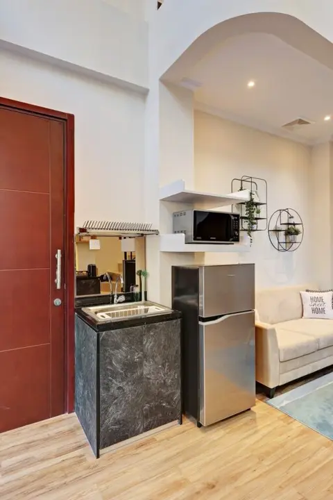 Legok: Cozy 3BR Asatti Apartment near ICE BSD