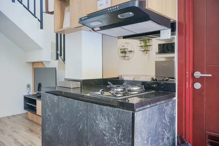 Legok: Cozy 3BR Asatti Apartment near ICE BSD
