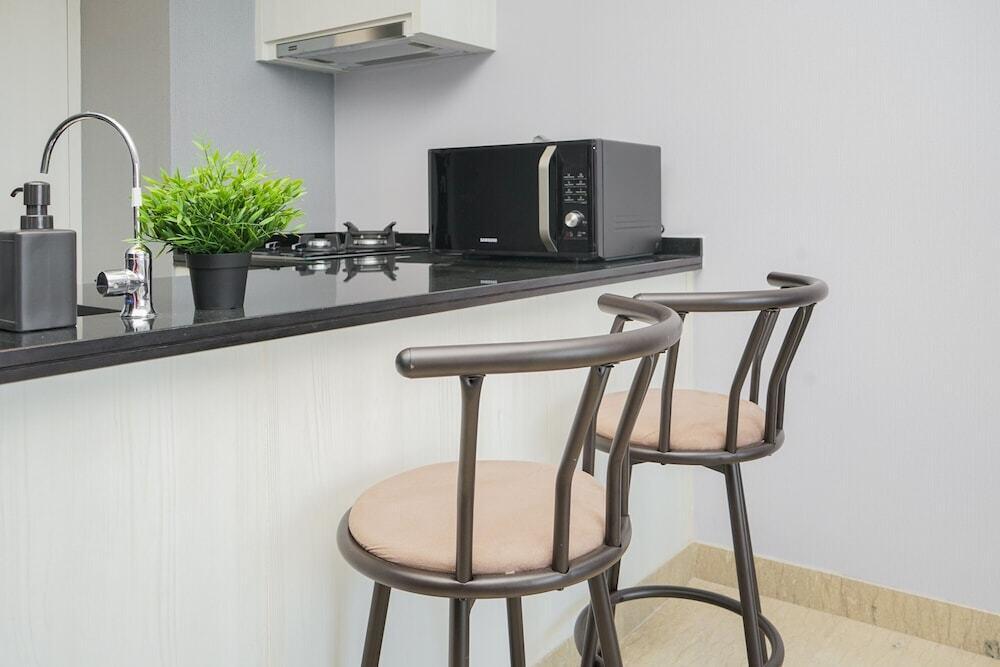 Legok: Premium 1Br The Branz Apartment