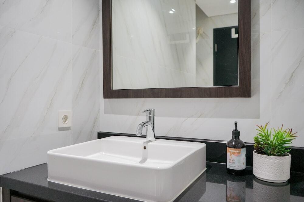 Legok: Premium 1Br The Branz Apartment