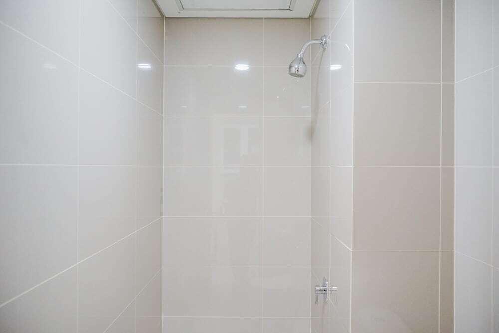 Minimalist Studio Apartment at B Residence near Aeon Mall BSD — фото 6