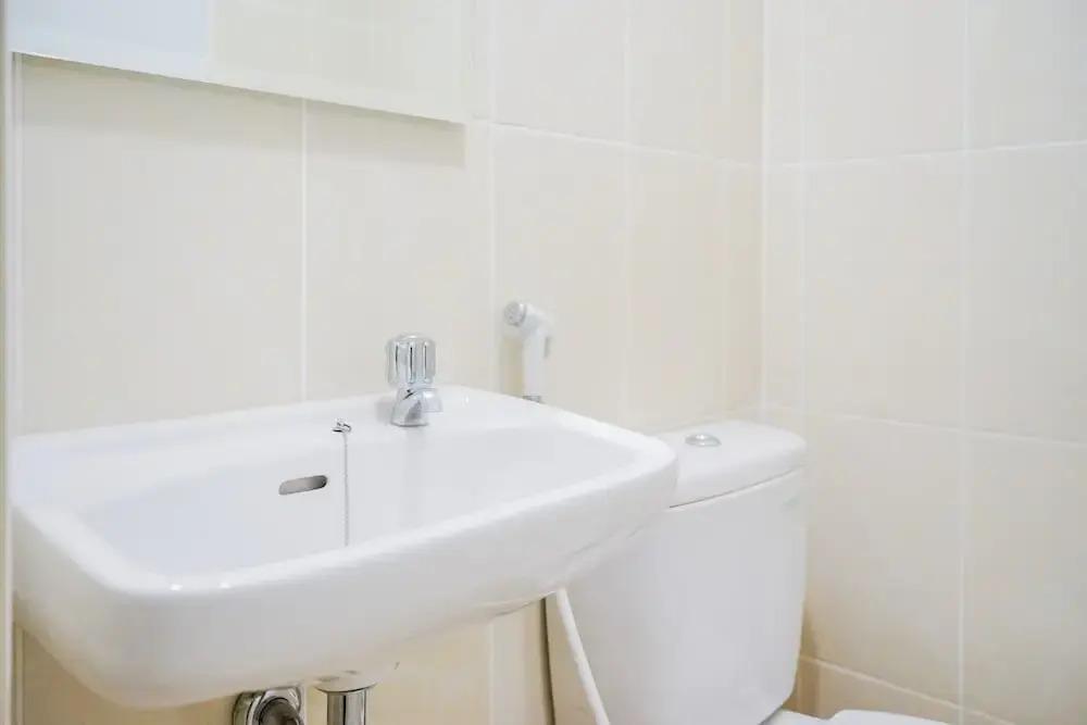 Legok: Simply and Homey 1BR Apartment at M Town Residence