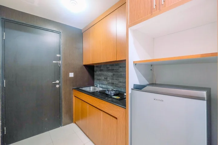 Депок: Comfortable Studio Apartment at Park View Condominium near Mall