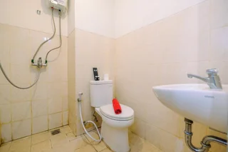 Депок: Comfortable Studio Apartment at Park View Condominium near Mall