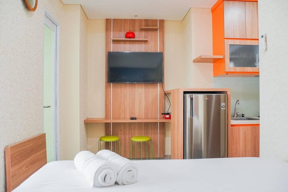New Furnished With City View Studio Apartment @ B Residence — фото 5