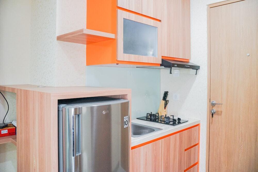 Legok: New Furnished With City View Studio Apartment @ B Residence