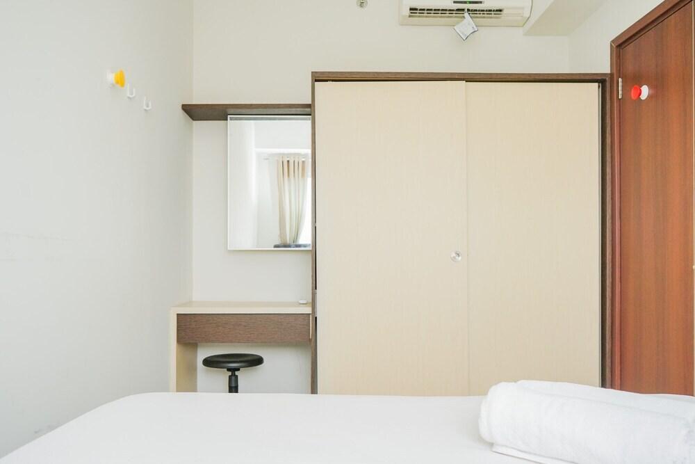 Cozy and Simple 1BR Apartment at Scientia Residence — фото 1