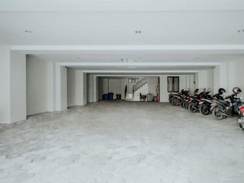 Депок: D'Paragon Seturan 2