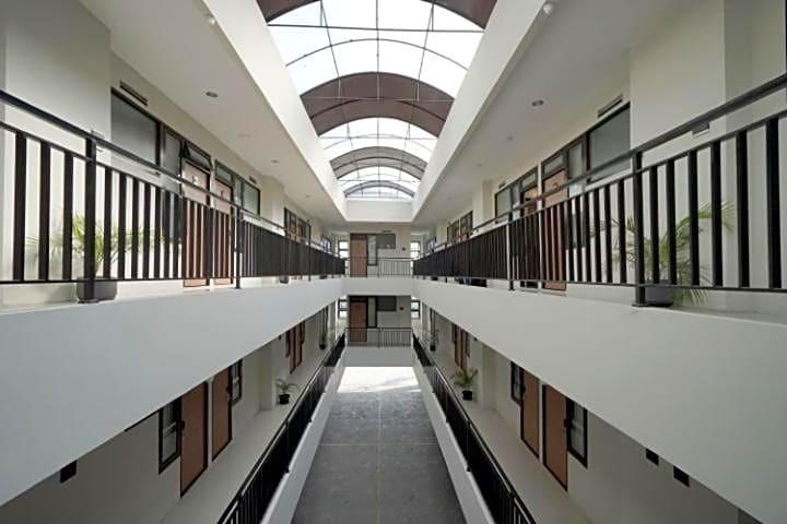 Суракарта: D'Paragon Sumber Solo