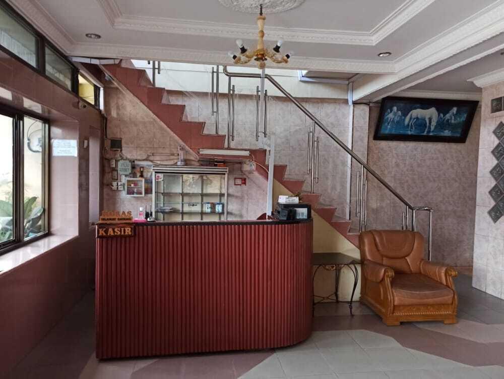 Озеро Тоба: Hotel Sumatera Balige