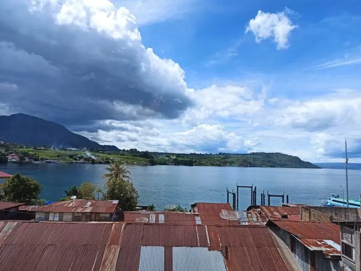 Озеро Тоба: Hotel Sumatera Balige