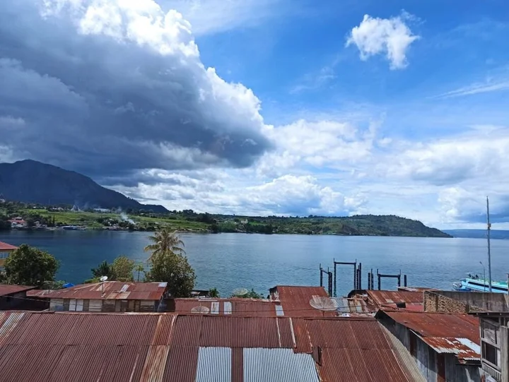 Озеро Тоба: Hotel Sumatera Balige