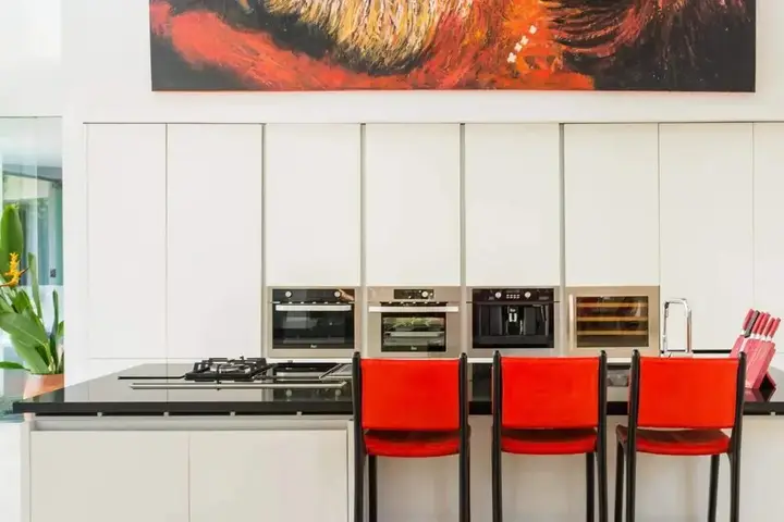 Family Friendly Private Villa, 5 BR, Canggu w/ Staff — фото 5