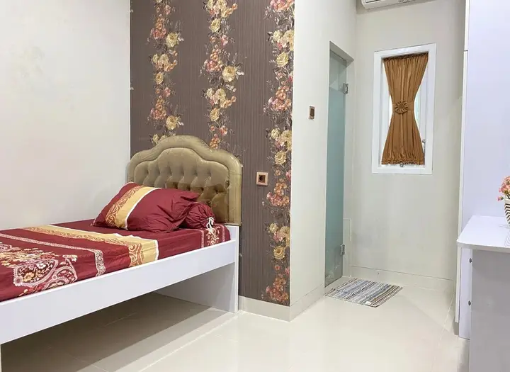 Guesthouse Putri Griya Fikarda by ZUZU — фото 6