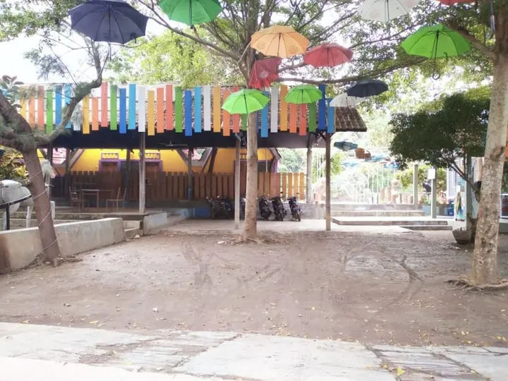 Кебумен: Pantai Suwuk River View Bungalow