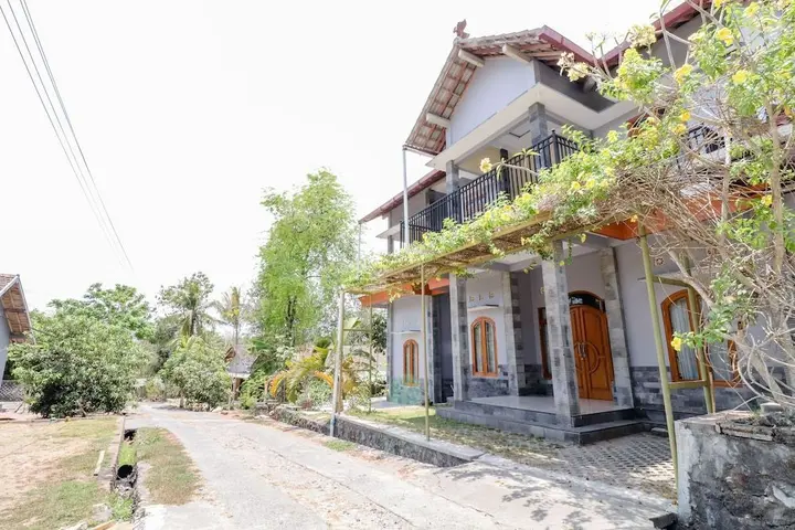 Батуретно: Dewisri Homestay
