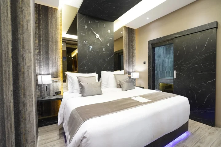 Медан: De Paris Hotel