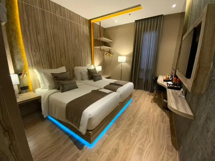 Медан: De Paris Hotel