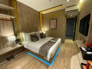 Медан: De Paris Hotel