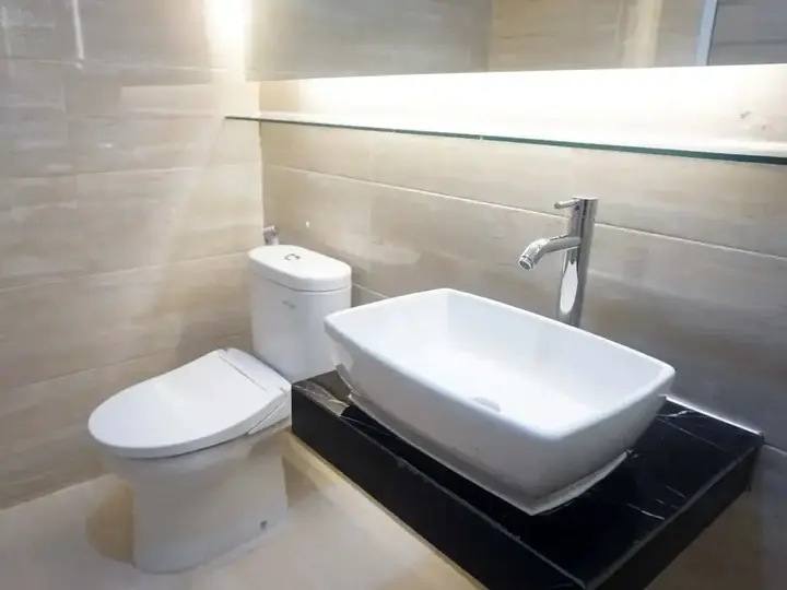 Суракарта: Djuragan Kamar Priority Inn