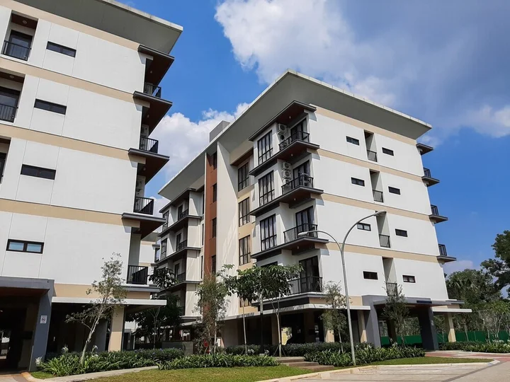 Legok: Elegant and Relaxing 1BR Asatti Apartment BSD