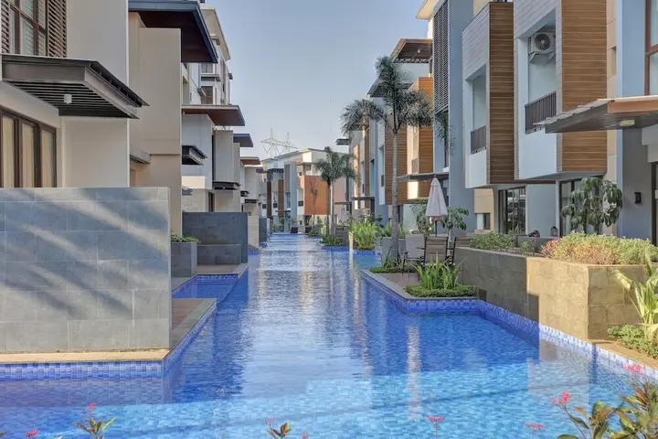 Legok: Elegant and Relaxing 1BR Asatti Apartment BSD