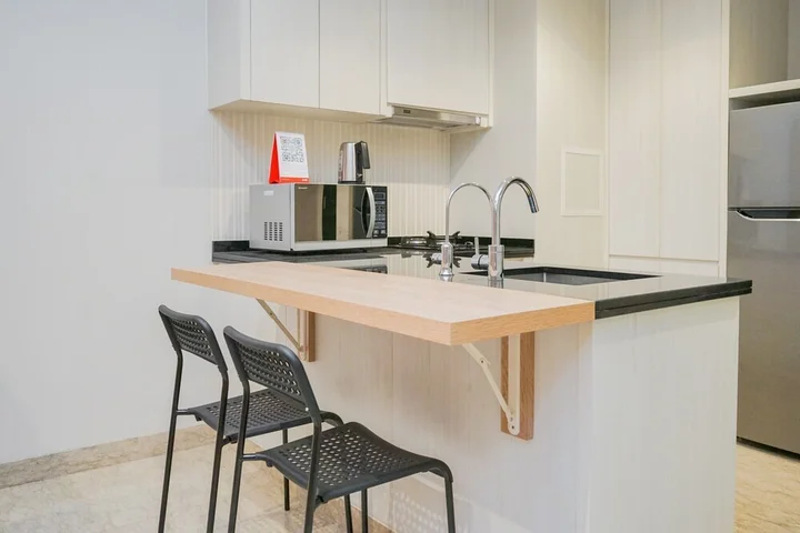 Legok: Chic And Strategic 2Br Apartment At Branz Bsd