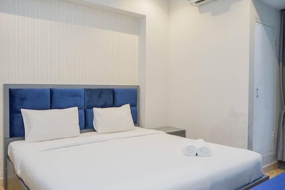 Legok: Chic And Strategic 2Br Apartment At Branz Bsd