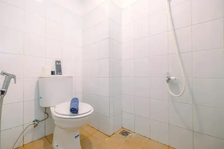 Читарингул: Cozy and Tranquil Studio Apartment at Gunung Putri Square