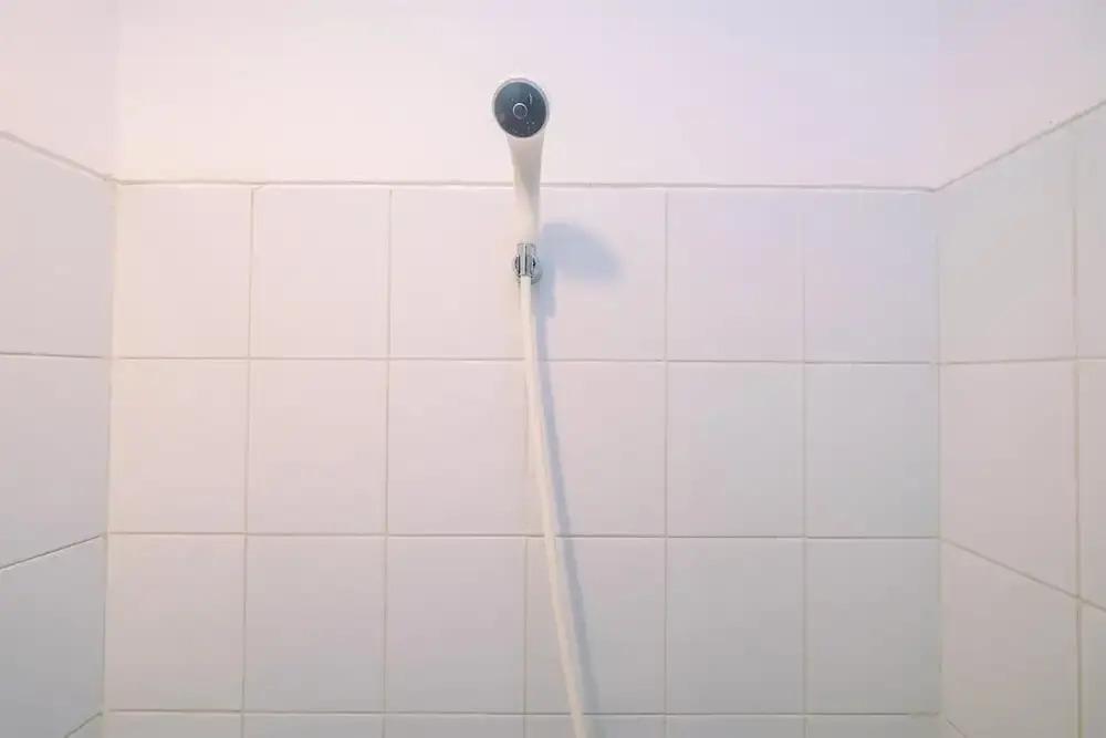 Читарингул: Cozy and Tranquil Studio Apartment at Gunung Putri Square