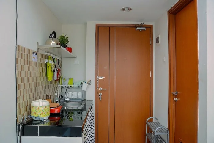 Депок: Elegant Studio Apartment Margonda Residence 5