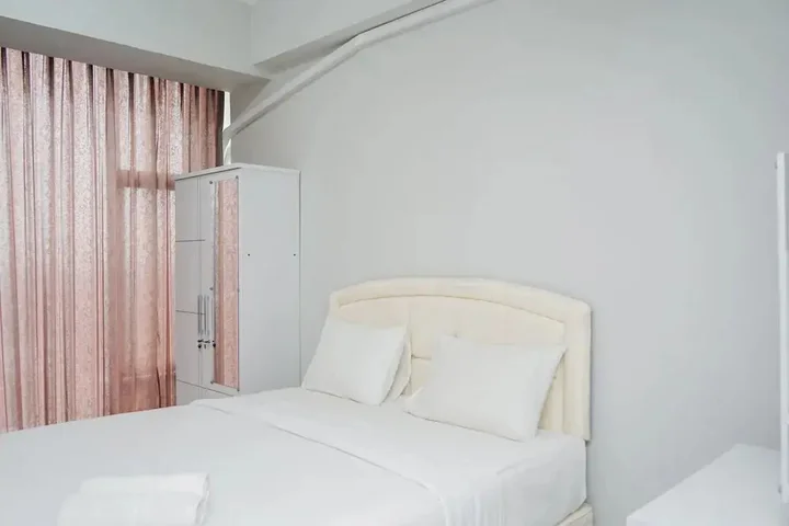 Legok: Fully Furnished Studio with Comfort Design Majestic Point Serpong Apartment
