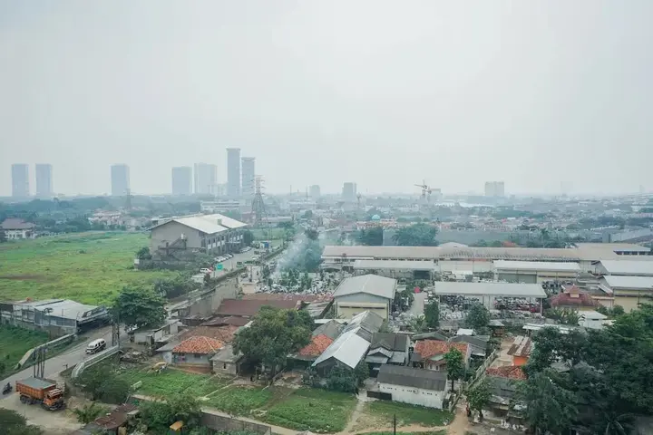 Legok: Fully Furnished Studio with Comfort Design Majestic Point Serpong Apartment