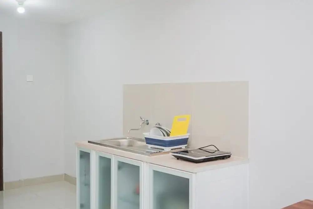 Legok: Fully Furnished Studio with Comfort Design Majestic Point Serpong Apartment