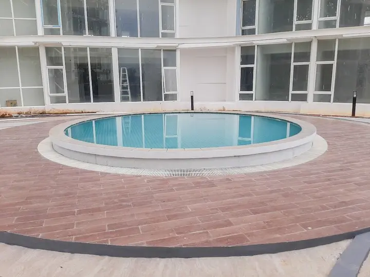 Legok: Fully Furnished Studio with Comfort Design Majestic Point Serpong Apartment
