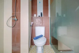 Депок: Compact and Simple Studio Apartment at Saladdin Mansion