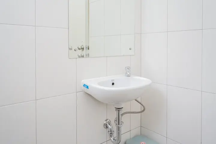 Legok: Cozy Studio Guest House At Alesha Vanya Park Bsd