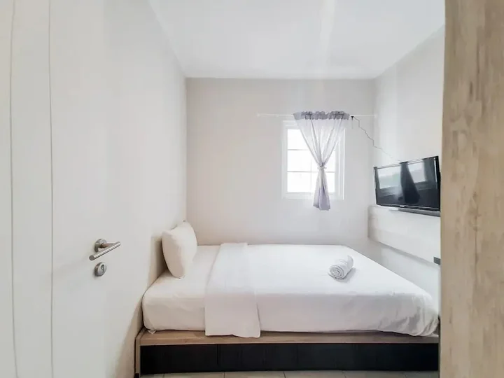 Legok: Best Deal Studio at Alesha Vanya Park Guest House (Sharing Bathroom)
