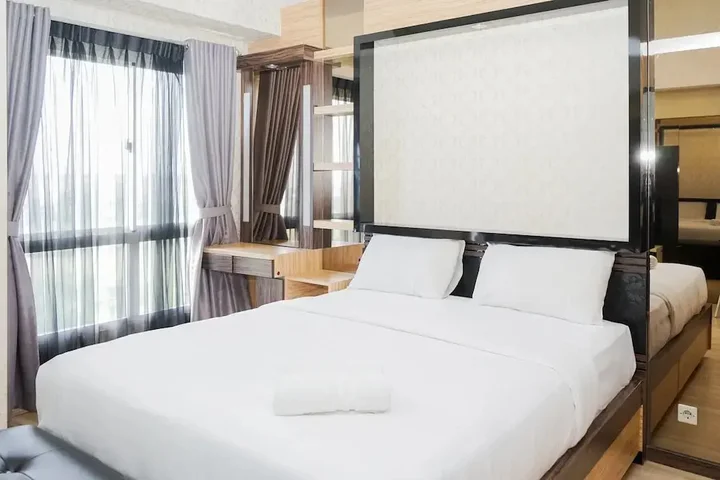 Legok: Fabulous Studio Room at Scientia Residence Apartment