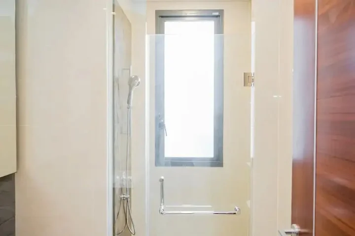 Legok: Spacious 1BR Apartment at Marigold Nava Park