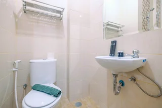 Депок: Compact and Relaxing Studio at Dave Apartment