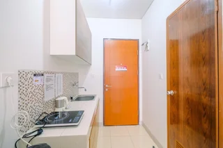 Депок: Compact and Relaxing Studio at Dave Apartment