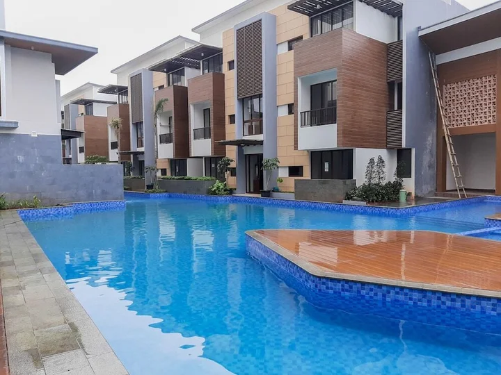 Legok: Gorgeous and Relaxing 1BR Asatti Apartment